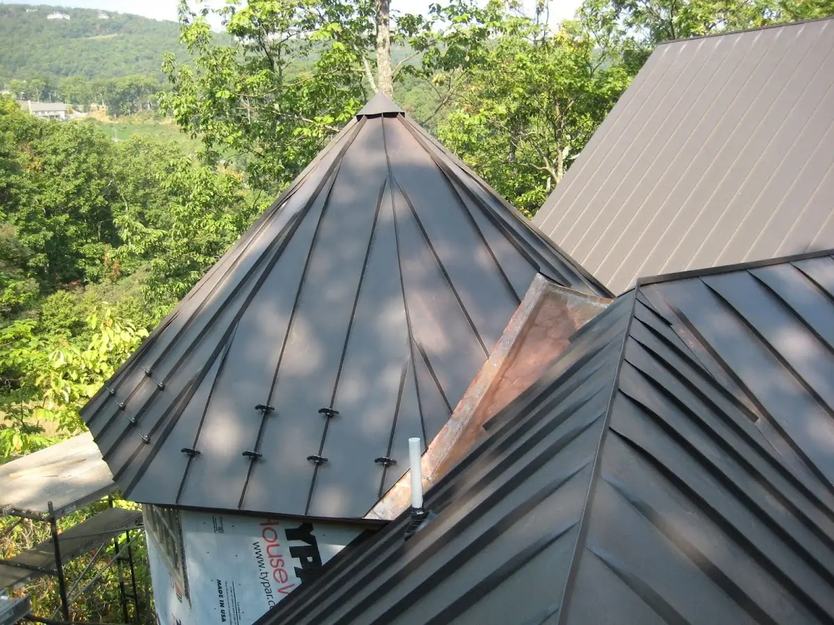 Professional Shingle Replacement & Repair by Craftsman Roofing in South Monrovia Island